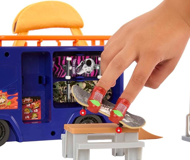 Hot Wheels Skate Taco Truck Play Case (HMK00)