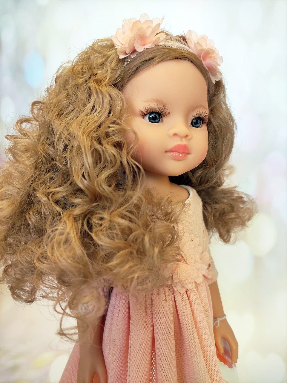Păpușa Las Amigas Rebeca Articulată 32cm