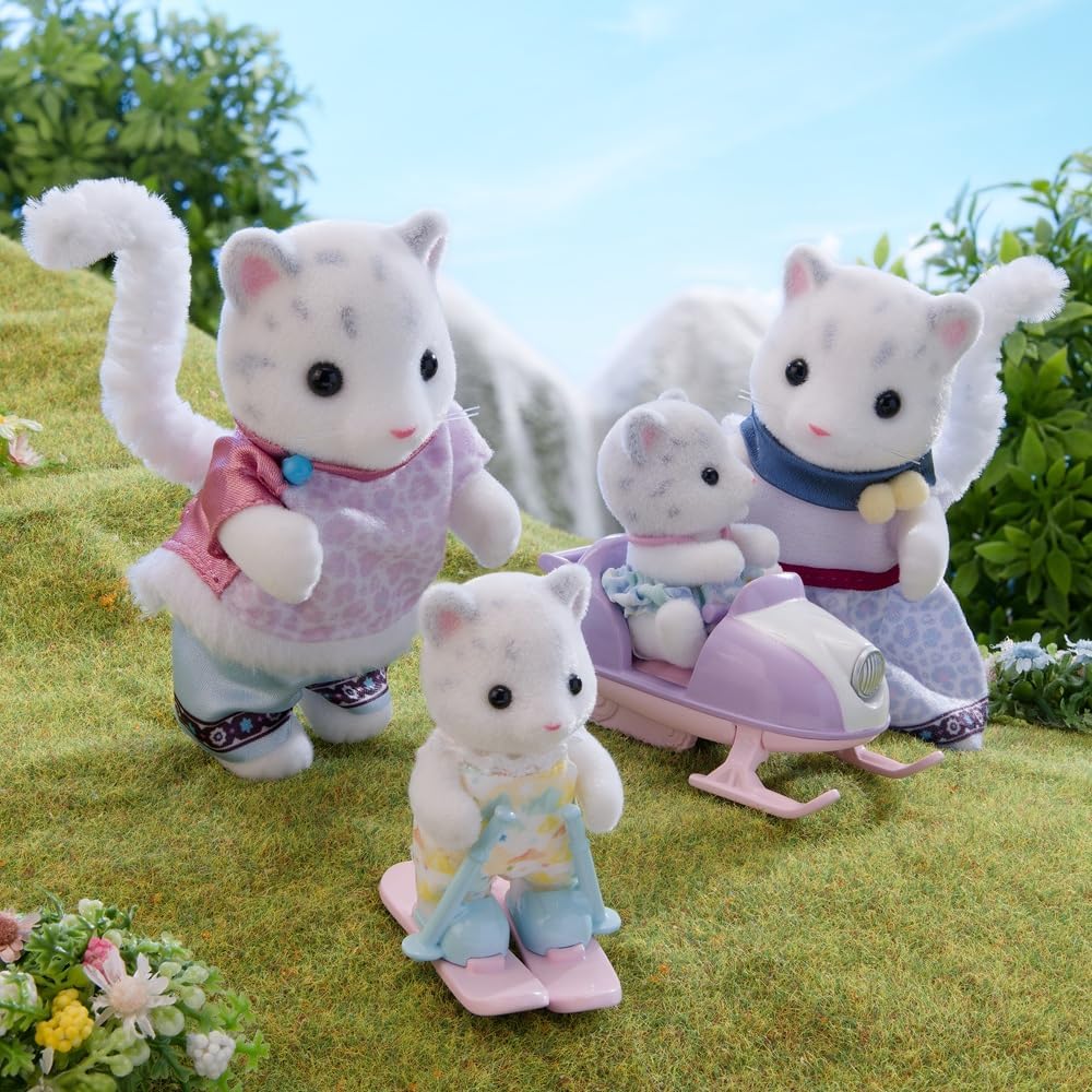 Sylvanian Families – Familia leopardului zăpezilor 5814