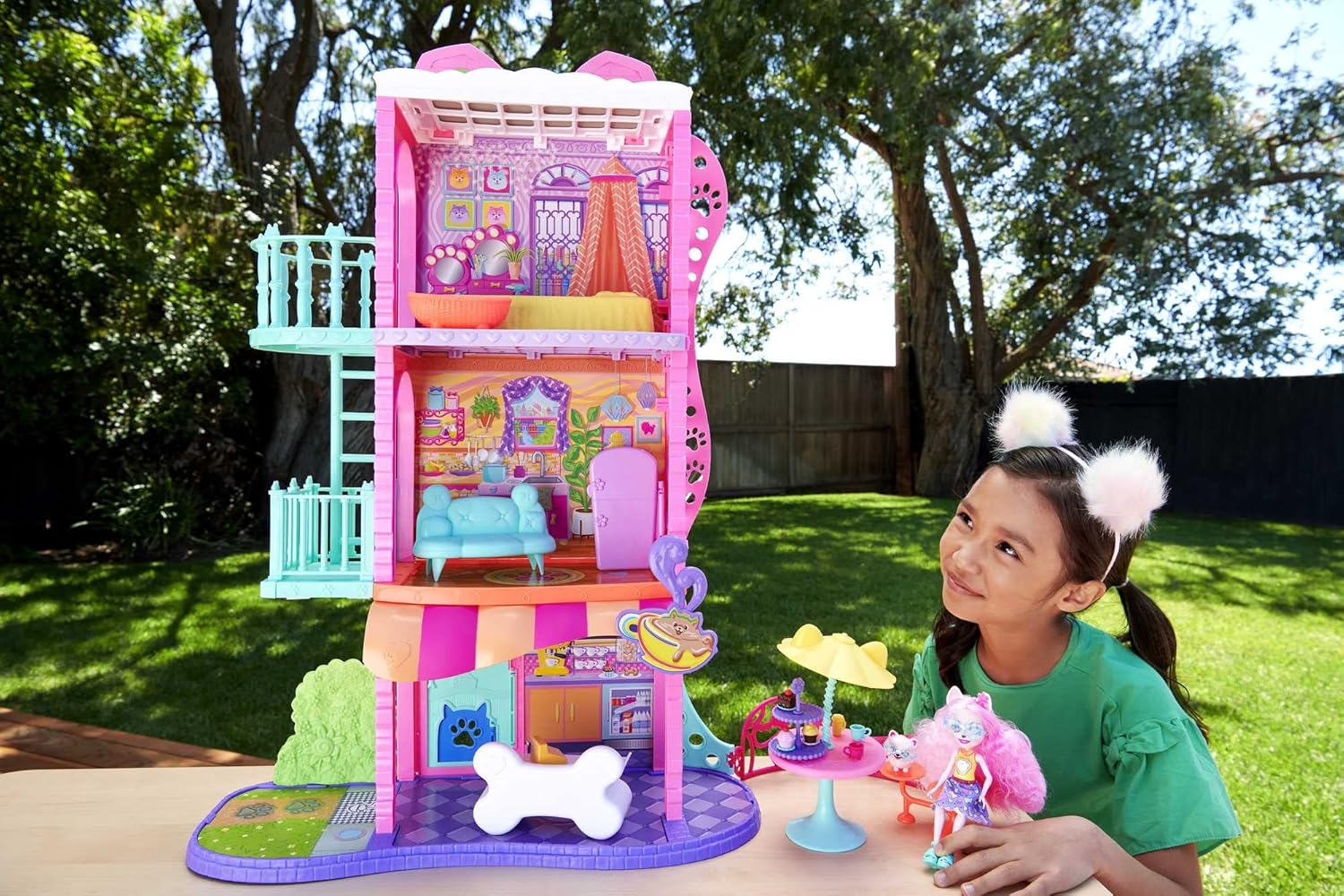 Mattel Enchantimals: Povești Urbane - Casă și Cafenea Urbană (HHC18)