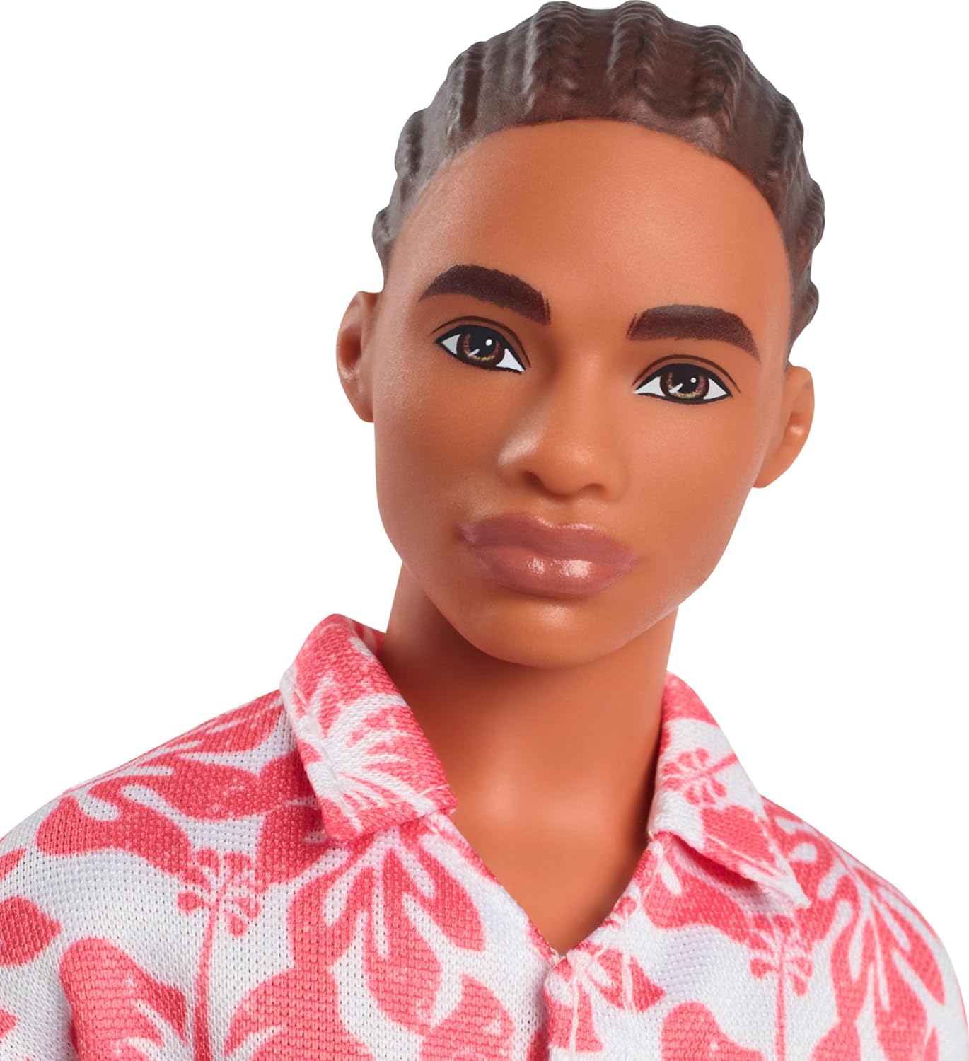 Mattel Barbie: Ken - Păpușă în combinezon floral hawaian cu păr castaniu (HYT99)