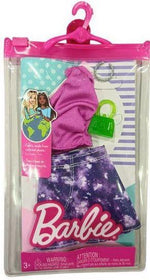 Mattel Barbie - Tricou roz cu fustă în carouri violet (HJT19)