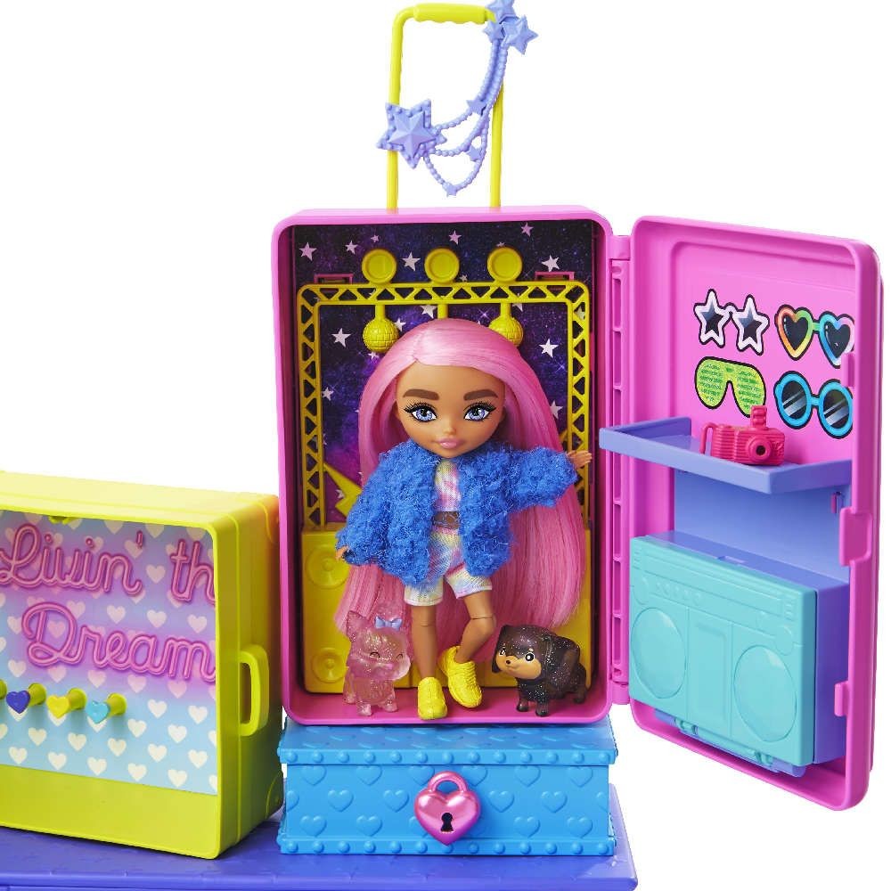 Mattel Barbie - Igralni komplet punčka in hišni ljubljenčki (HDY91)
