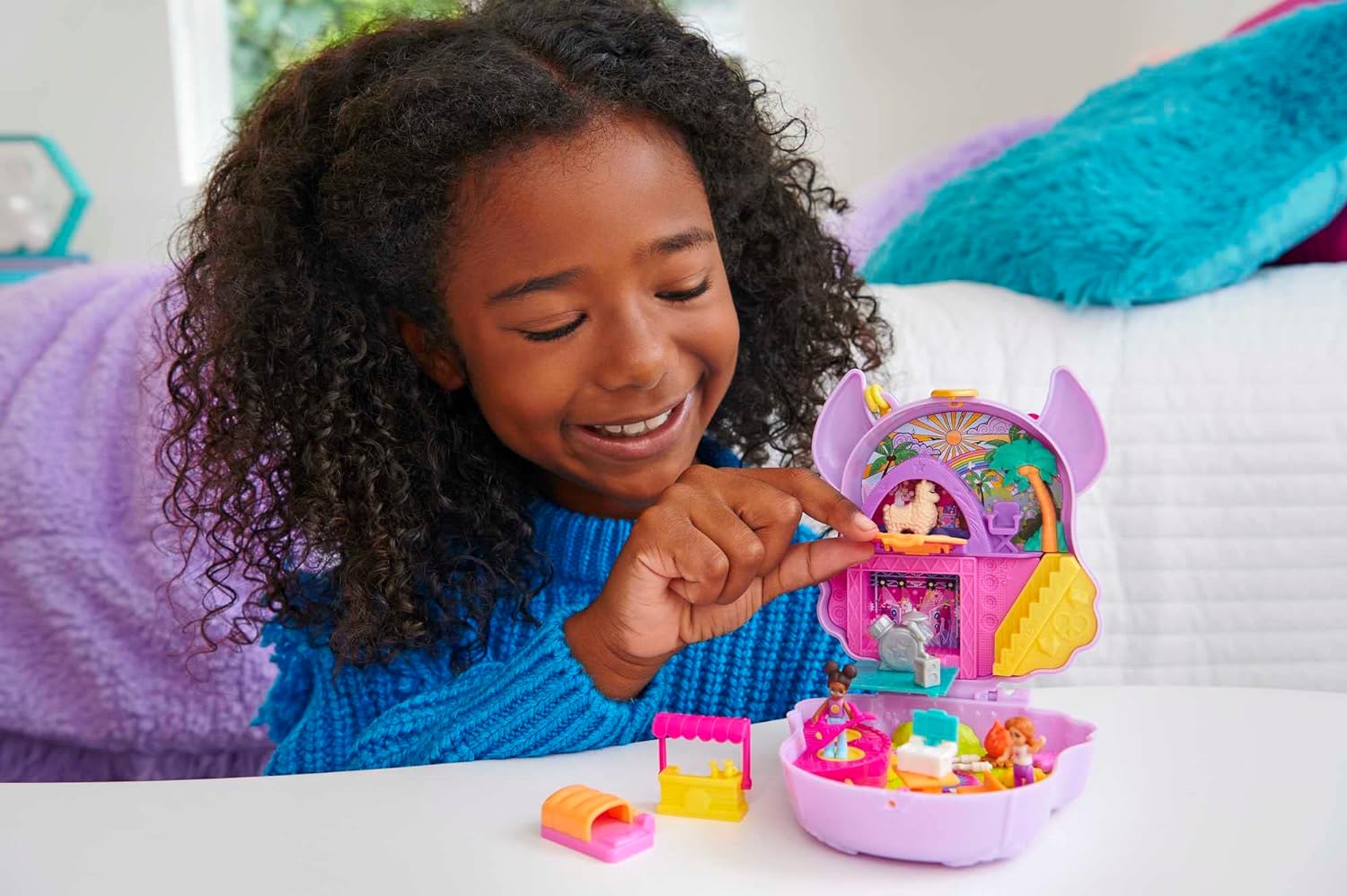 Mattel Polly Pocket - Camping și lama (HKV33)